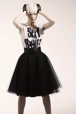 La-Biosthetique-More-Than-Blonde-03